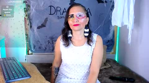 Alexa Moon online show from October 19, 2025, 4:07 pm