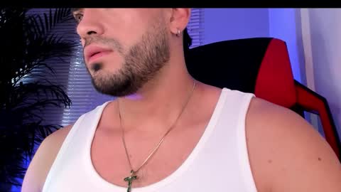 Alexander Diaz online show from October 15, 2025, 2:39 pm