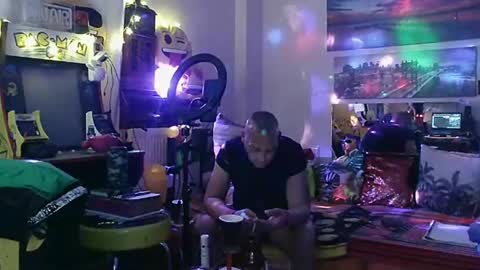 Snapshot of alexanderpatras chatting on December 7, 2024, 11:23 pm Alexander online show from December 7, 2024, 11:23 pm