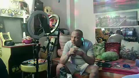 Snapshot of alexanderpatras chatting on February 3, 2025, 10:00 pm Alexander online show from February 3, 2025, 10:00 pm