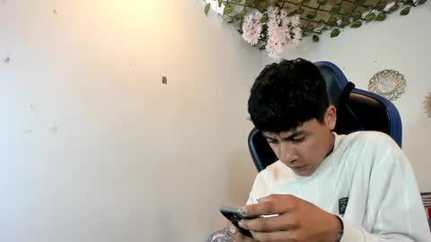 Snapshot of alexandluke1 chatting on October 20, 2025, 1:22 pm chicos hot online show from October 20, 2025, 1:22 pm