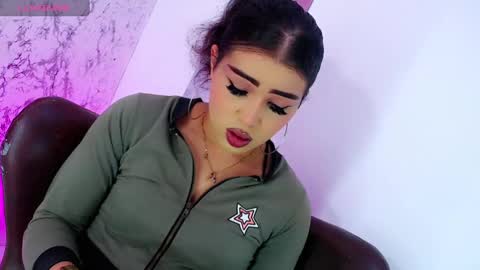 Snapshot of alexandra_evanz chatting on February 22, 2025, 10:18 am Alexandra Spellman online show from February 22, 2025, 10:18 am