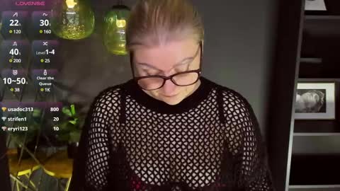 Alexandra online show from March 8, 2025, 11:49 pm