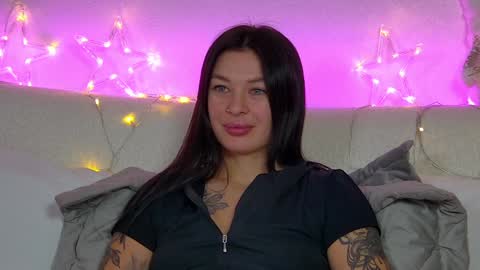 AlexandraBloom online show from December 23, 2024, 4:12 am