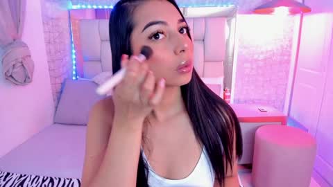 Snapshot of alexandramillerr chatting on December 9, 2024, 10:54 am Alexandra Miller online show from December 9, 2024, 10:54 am