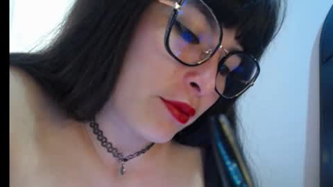 alexandrasaen online show from November 20, 2025, 10:20 pm