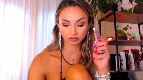 Snapshot of alexandrawooow chatting on September 10, 2025, 1:55 pm alexandrawooow online show from September 10, 2025, 1:55 pm