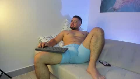 Snapshot of alexandro_king chatting on January 19, 2025, 1:10 am ALEX online show from January 19, 2025, 1:10 am