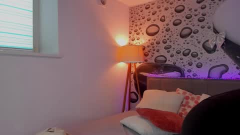 Snapshot of alexawilds chatting on February 21, 2026, 12:06 pm AlexaWilds online show from February 21, 2026, 12:06 pm