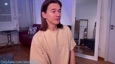           online show from December 21, 2024, 9:04 pm