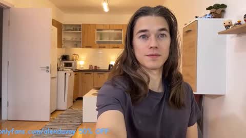           online show from November 11, 2025, 9:31 am