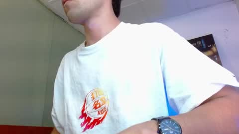 Snapshot of alexgiraldo__ chatting on July 22, 2026, 1:36 pm alexgiraldo__ online show from July 22, 2026, 1:36 pm