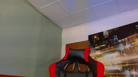 Snapshot of alexgiraldo__ chatting on July 24, 2026, 1:14 am alexgiraldo__ online show from July 24, 2026, 1:14 am