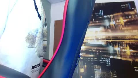 Snapshot of alexgiraldo__ chatting on July 27, 2026, 2:40 am alexgiraldo__ online show from July 27, 2026, 2:40 am