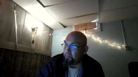 Rev2end online show from November 4, 2025, 9:47 pm