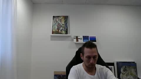 Snapshot of alexhunter4u chatting on December 5, 2024, 9:28 am alexhunter4u online show from December 5, 2024, 9:28 am