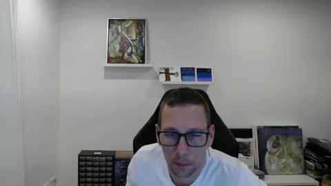 Snapshot of alexhunter4u chatting on January 1, 2025, 10:56 pm alexhunter4u online show from January 1, 2025, 10:56 pm