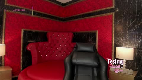 Alexiaa  Online 1430 to 2100 GMT-5 online show from December 3, 2025, 12:03 pm