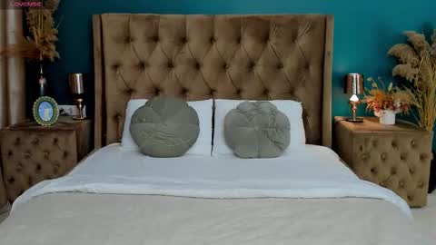 Alexis online show from November 19, 2025, 6:24 am