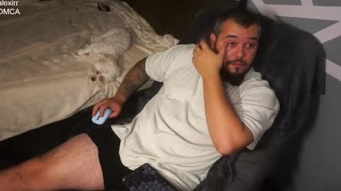 Snapshot of alexirr chatting on November 10, 2025, 9:03 pm Alex online show from November 10, 2025, 9:03 pm