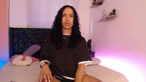 Snapshot of alexis21_ chatting on September 13, 2025, 1:33 pm Alexis online show from September 13, 2025, 1:33 pm