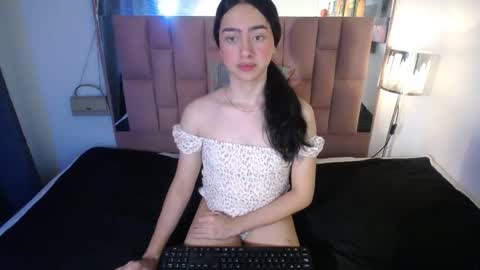 Snapshot of alexis_brown11 chatting on October 11, 2025, 1:38 am -- ALEXIS -- online show from October 11, 2025, 1:38 am