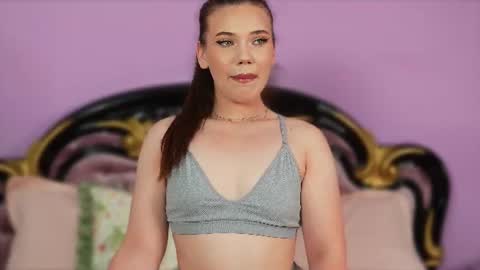 Snapshot of alexis_flower chatting on July 1, 2026, 4:07 pm Alexis online show from July 1, 2026, 4:07 pm
