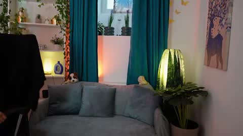 Alexis online show from September 26, 2025, 1:15 pm