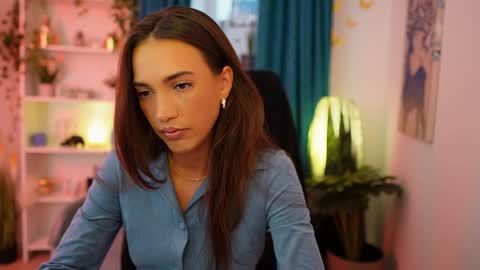 Alexis online show from October 1, 2025, 1:17 pm