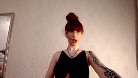 Snapshot of alexis_smit chatting on January 3, 2025, 6:24 pm Alexis online show from January 3, 2025, 6:24 pm