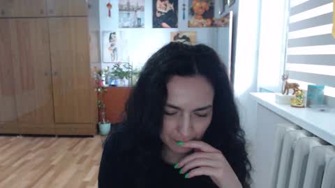 AlexisMillers online show from June 3, 2026, 2:33 pm