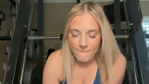 alexispaige06 online show from December 1, 2025, 9:09 pm