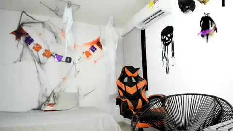 ALEXJ BLACK online show from November 11, 2025, 11:21 am