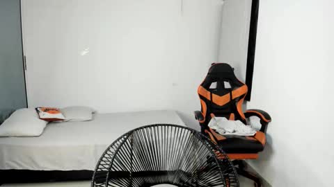 ALEXJ BLACK online show from November 19, 2025, 11:32 am