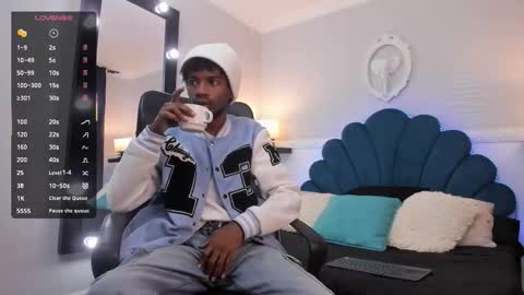 Alex Jaccob online show from October 25, 2025, 1:18 pm