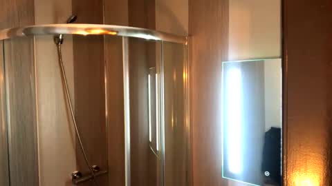 Snapshot of alexlive1 chatting on October 20, 2025, 8:53 pm alexlive1 online show from October 20, 2025, 8:53 pm