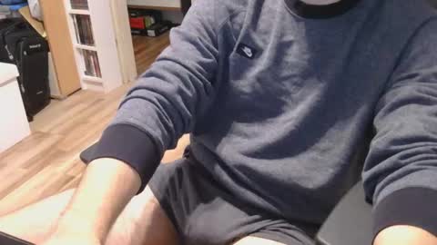 Alex online show from November 17, 2025, 6:46 pm