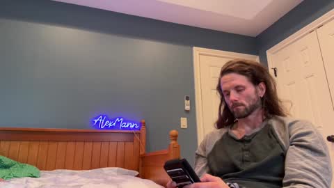 Snapshot of alexmanndickerson chatting on December 1, 2024, 4:29 pm Alex Mann online show from December 1, 2024, 4:29 pm