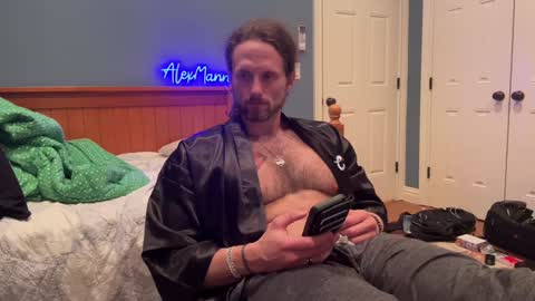 Snapshot of alexmanndickerson chatting on December 21, 2024, 2:19 am Alex Mann online show from December 21, 2024, 2:19 am