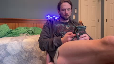 Snapshot of alexmanndickerson chatting on January 8, 2025, 3:28 pm Alex Mann online show from January 8, 2025, 3:28 pm