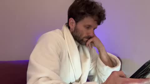 Alex Mann online show from December 14, 2025, 6:12 pm