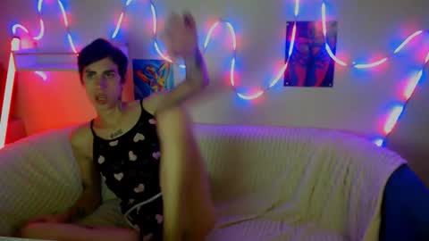 alexnaughty14 online show from September 29, 2025, 9:14 am