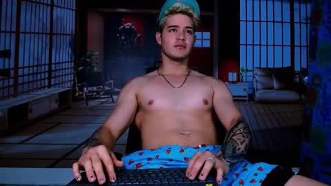 Alex online show from November 12, 2025, 7:13 pm