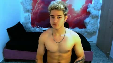Alex online show from December 4, 2025, 7:22 pm