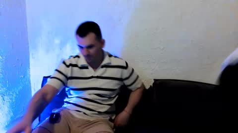 Alex online show from April 24, 2026, 7:05 pm