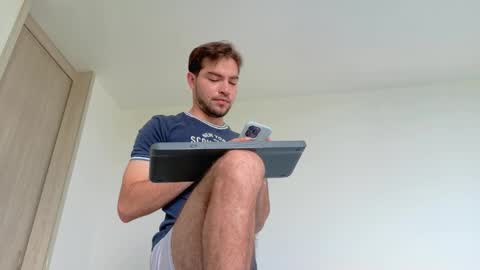 Alex online show from November 21, 2025, 9:02 pm