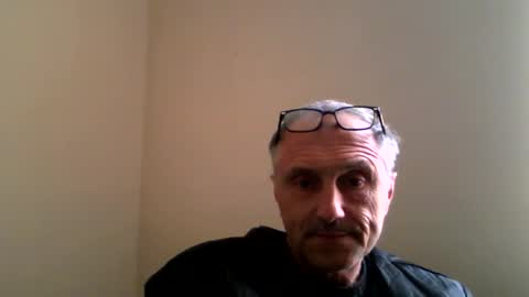 Snapshot of alexx_70 chatting on April 28, 2026, 9:25 am Alexandr online show from April 28, 2026, 9:25 am