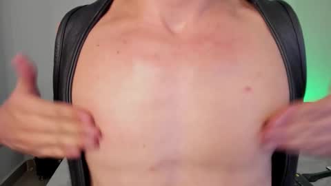 Alexxander Hall online show from October 31, 2025, 1:28 am