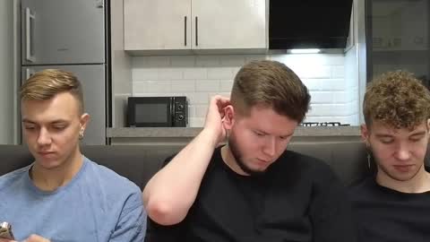 AlexDimaIgor online show from February 3, 2026, 9:09 pm