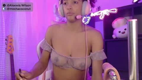 Snapshot of alexxxiswilson chatting on September 15, 2025, 7:19 am Alexis Wilson online show from September 15, 2025, 7:19 am